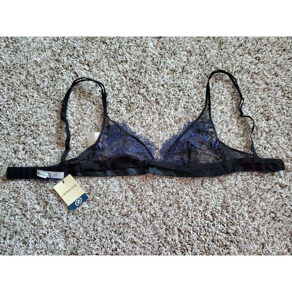 Cotton Club Black & Blue Lace Bralette – 34B – Unpadded Wireless – NWT - Picture 3 of 9